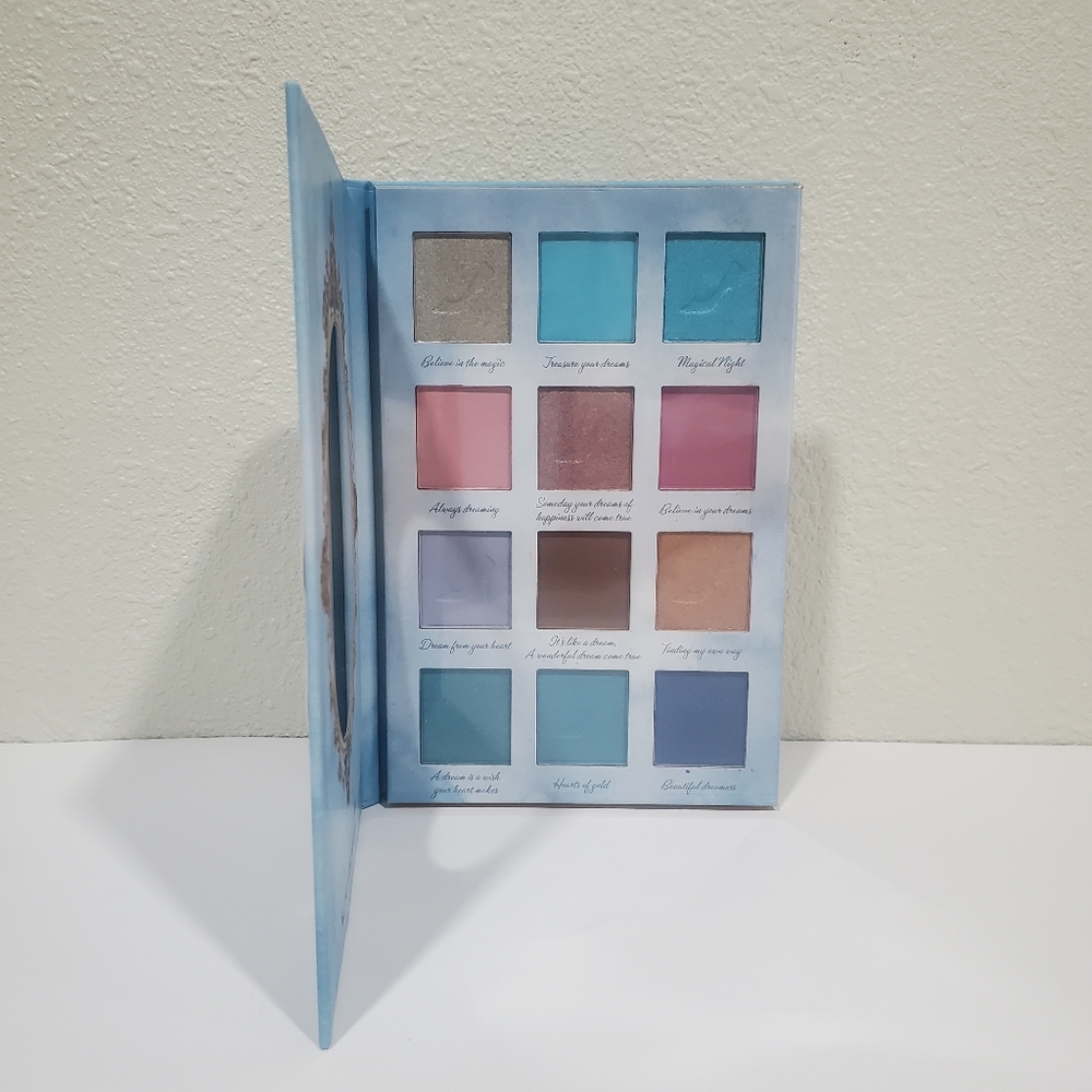 Cinderella Adult Makeup Eyeshadow Palette 12 Colors Disney | Free Makeup Bag🔸️ - Picture 2 of 6